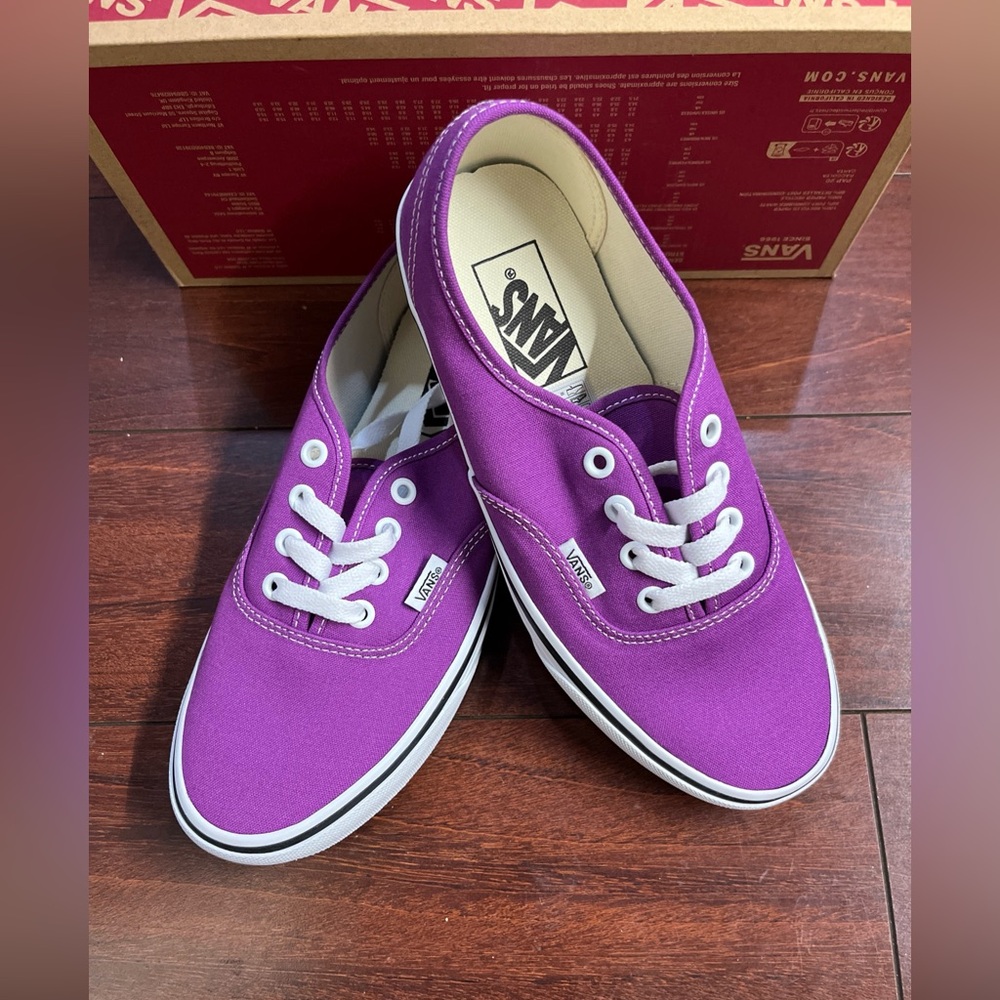 Womens 7.5 Vans Authentic Color Theory Willowherb Low Top Shoe Sneaker HALF BOX